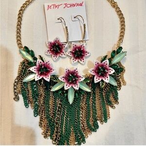 Betsey Johnson statement set very heavy. Comes with BJ FREE set NWT